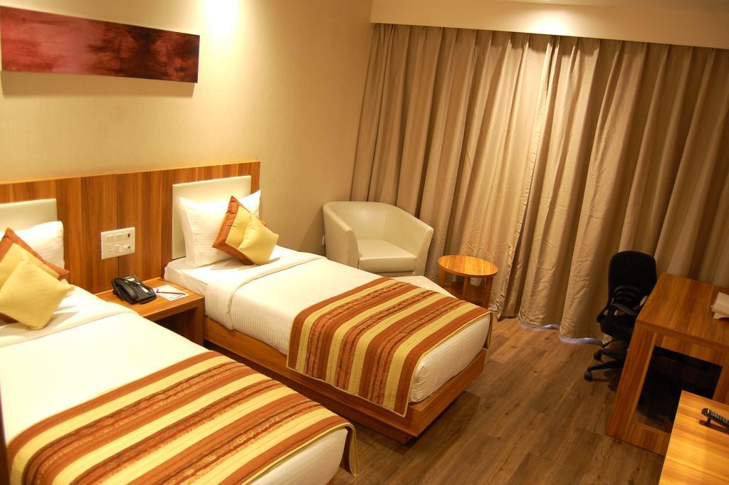 Hotel Le Roi Raipur At Raipur Railway Station Номер фото